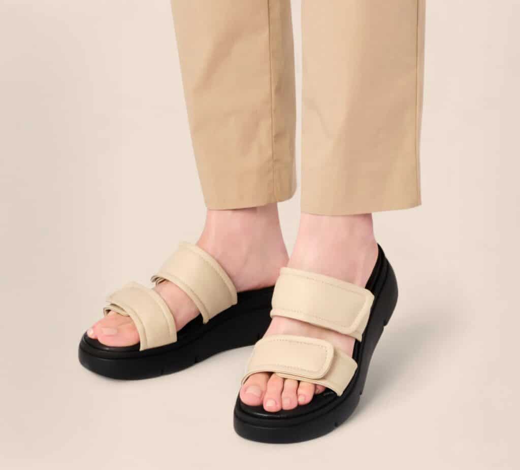 Sandales Scholl